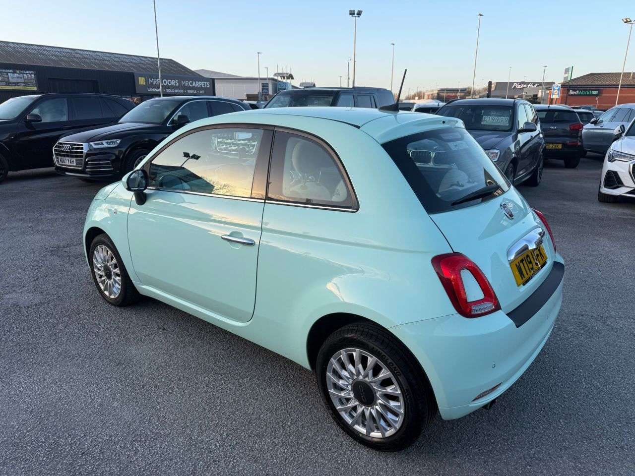 A 2019 FIAT 500 1.2 Lounge Hatchback 3dr Petrol Manual Euro 6-2 OWNER CAR FINISHED IN SMOOT A 2019 FIAT 500 1.2 Lounge Hatchback 3dr Petrol Manual Euro 6-2 OWNER CAR FINISHED IN SMOOT