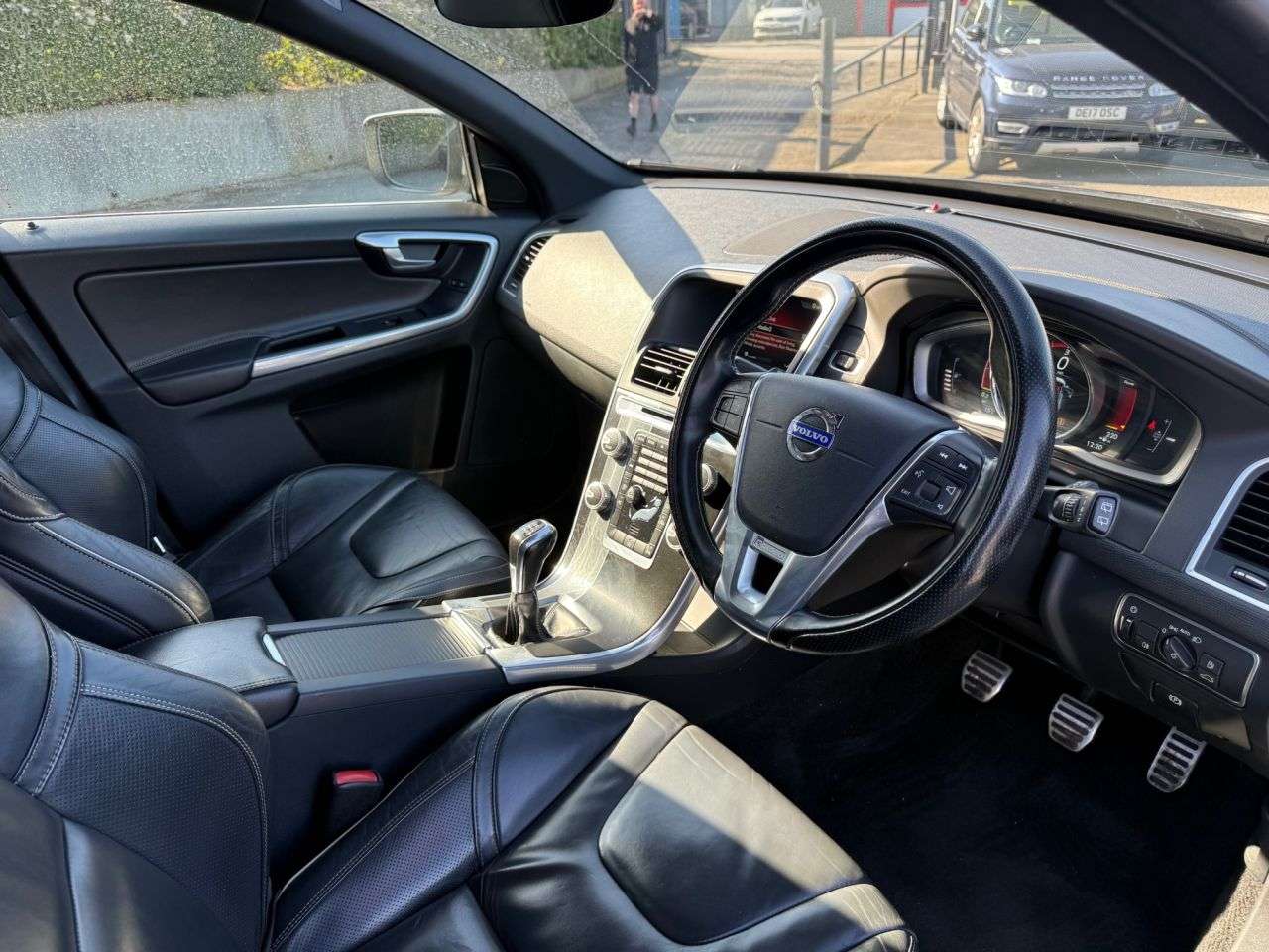 2015 VOLVO XC60 2015 VOLVO XC60