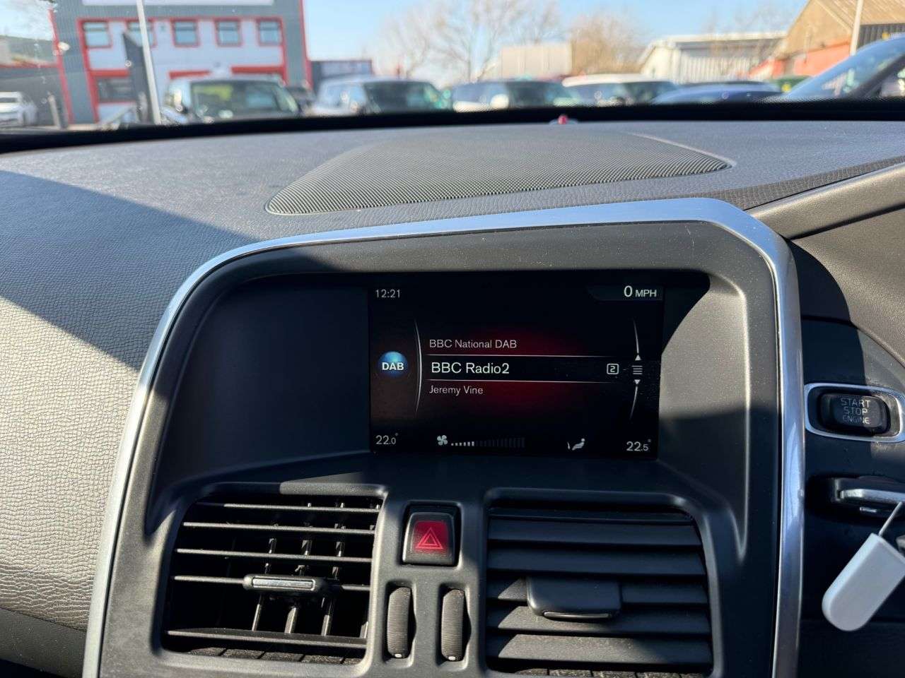 2015 VOLVO XC60 2015 VOLVO XC60