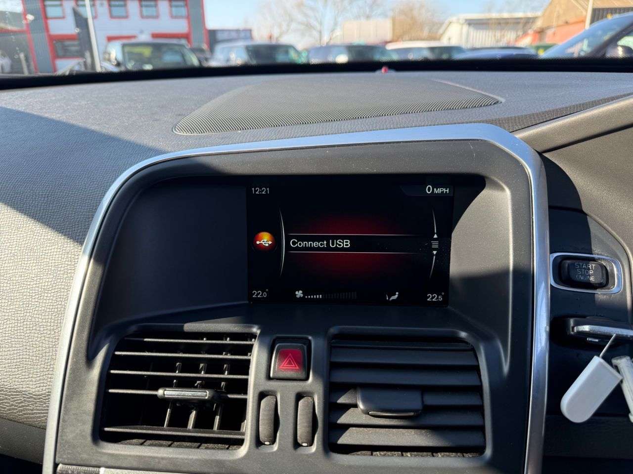 2015 VOLVO XC60 2015 VOLVO XC60