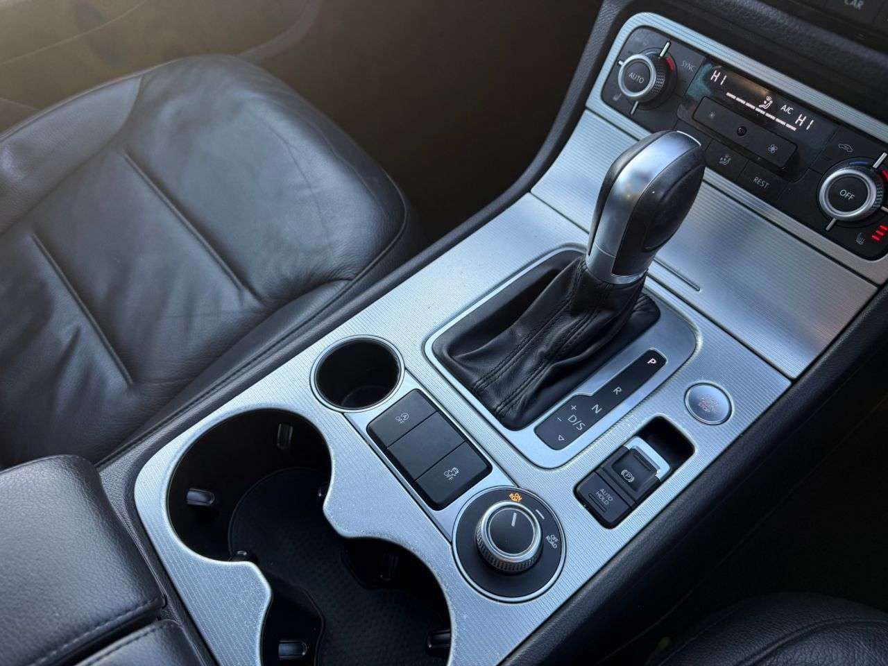 2016 VOLKSWAGEN TOUAREG 2016 VOLKSWAGEN TOUAREG