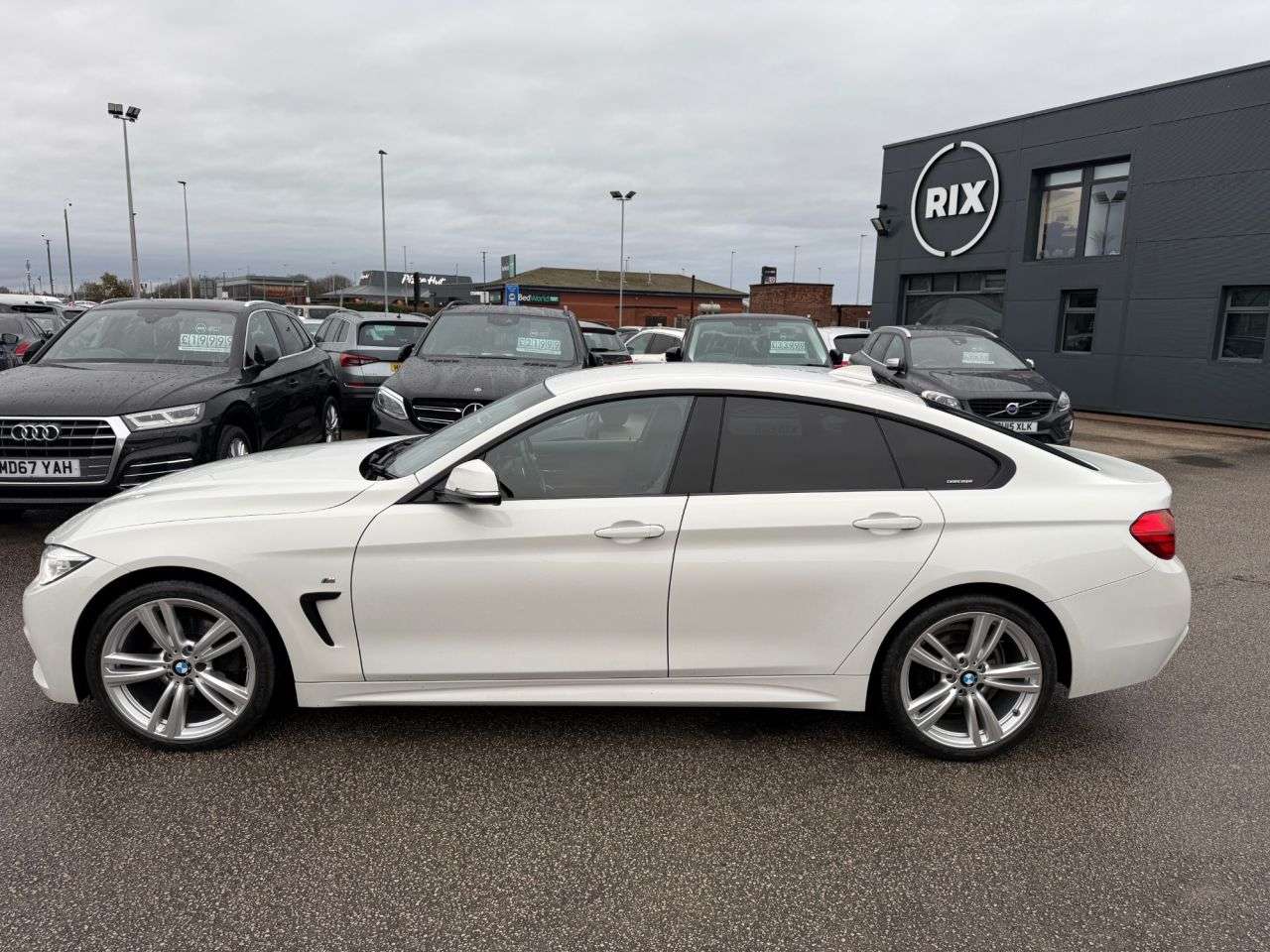 A 2015 BMW 4 SERIES GRAN COUPE 2.0 420d M Sport Hatchback 5dr Diesel Auto Euro 6-2 OWNER CAR FINISHED IN A A 2015 BMW 4 SERIES GRAN COUPE 2.0 420d M Sport Hatchback 5dr Diesel Auto Euro 6-2 OWNER CAR FINISHED IN A