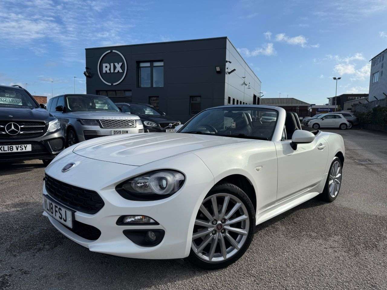 A 2018 FIAT 124 1.4 MultiAir Lusso Convertible 2dr Petrol Euro 6 (140 ps)-Nice Example Fini A 2018 FIAT 124 1.4 MultiAir Lusso Convertible 2dr Petrol Euro 6 (140 ps)-Nice Example Fini