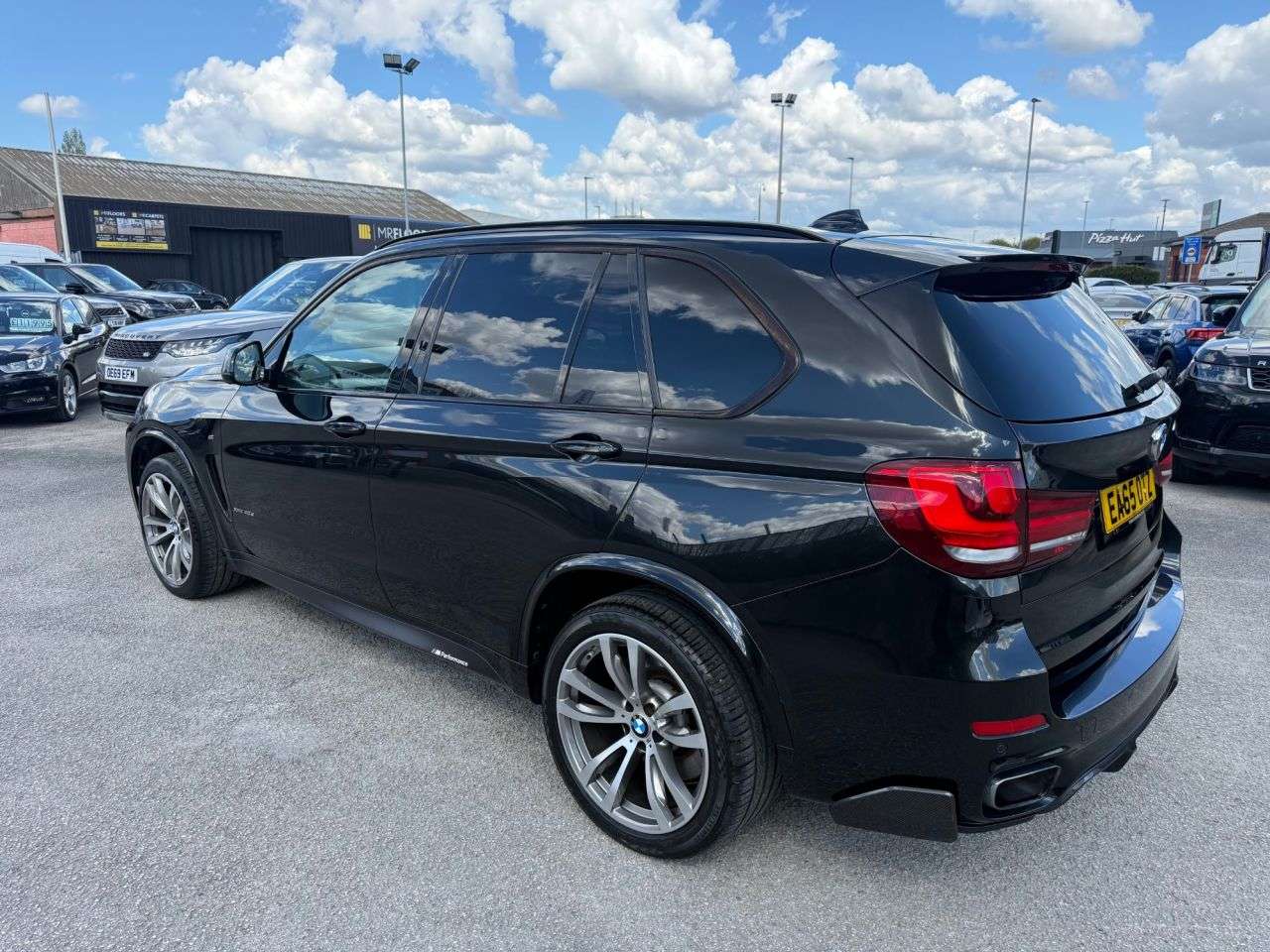 A 2015 BMW X5 3.0 40d M Sport SUV 5dr Diesel Auto xDrive Euro 6 (s/s) (313 ps)-Factory Ex A 2015 BMW X5 3.0 40d M Sport SUV 5dr Diesel Auto xDrive Euro 6 (s/s) (313 ps)-Factory Ex