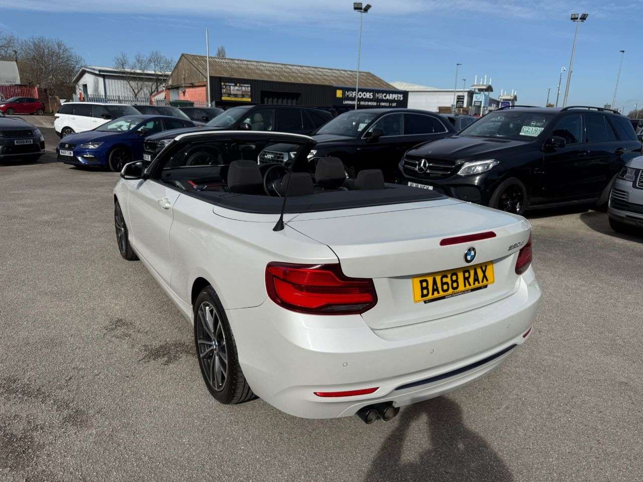 A 2019 BMW 2 SERIES 2.0 220d Sport Convertible 2dr Diesel Manual Euro 6 (s/s) (190 ps)-2 OWNER A 2019 BMW 2 SERIES 2.0 220d Sport Convertible 2dr Diesel Manual Euro 6 (s/s) (190 ps)-2 OWNER