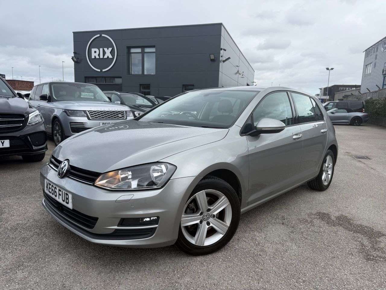 A 2017 VOLKSWAGEN GOLF 1.4 TSI BlueMotion Tech Match Edition Hatchback 5dr Petrol DSG Euro 6 (s/s) A 2017 VOLKSWAGEN GOLF 1.4 TSI BlueMotion Tech Match Edition Hatchback 5dr Petrol DSG Euro 6 (s/s)