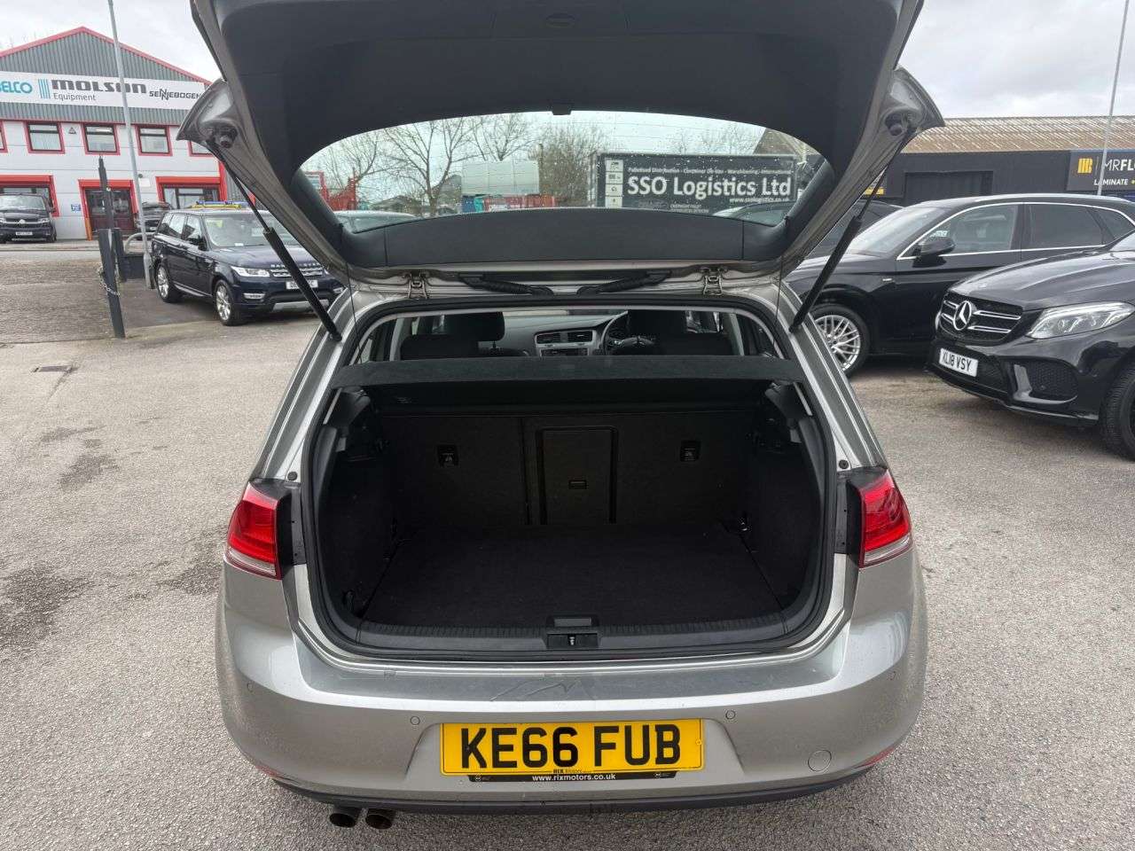 2017 VOLKSWAGEN GOLF 2017 VOLKSWAGEN GOLF