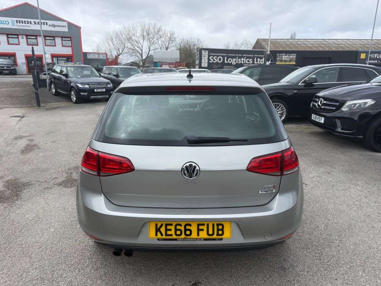 2017 VOLKSWAGEN GOLF 2017 VOLKSWAGEN GOLF