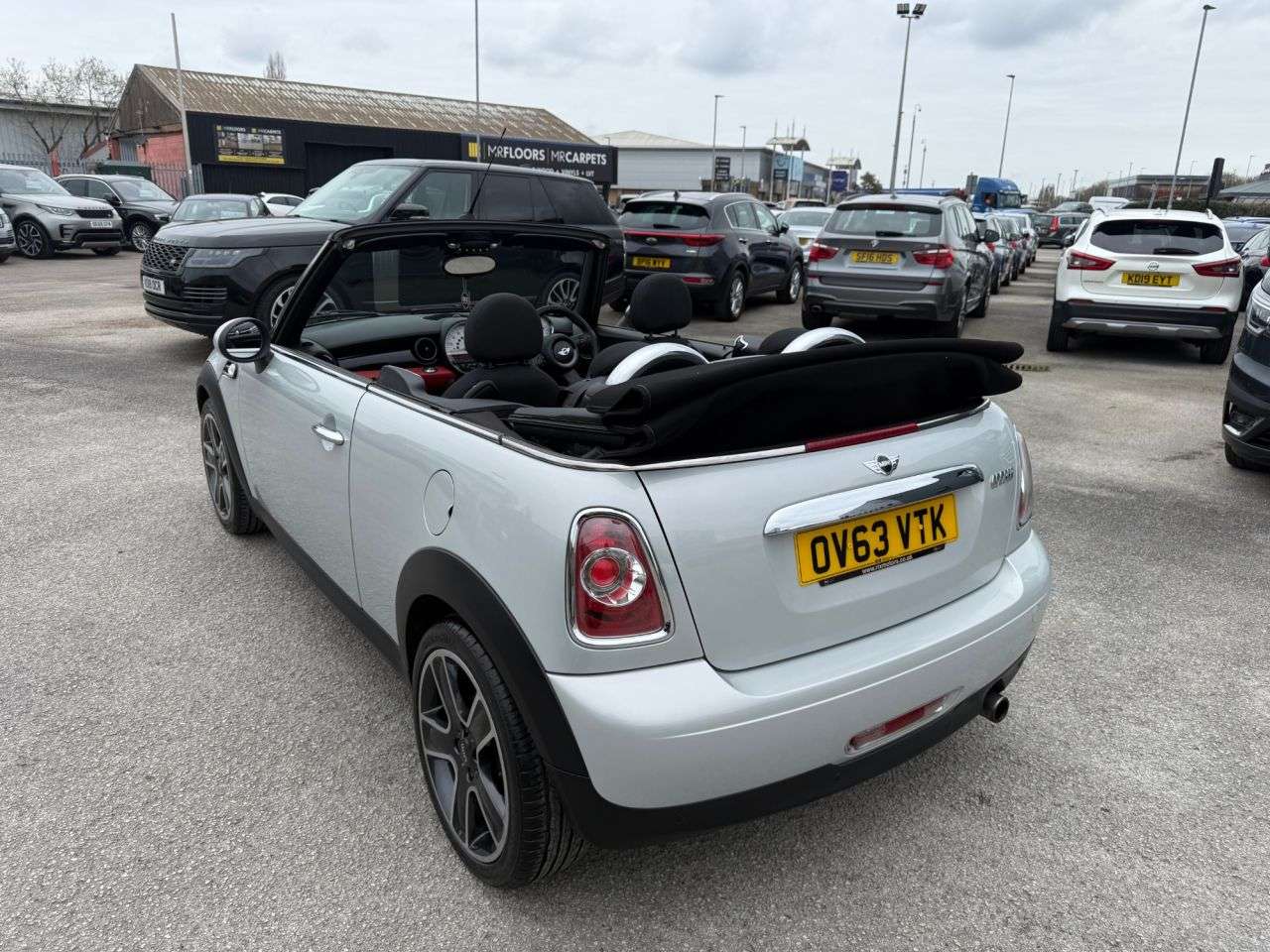 2013 MINI CONVERTIBLE 2013 MINI CONVERTIBLE