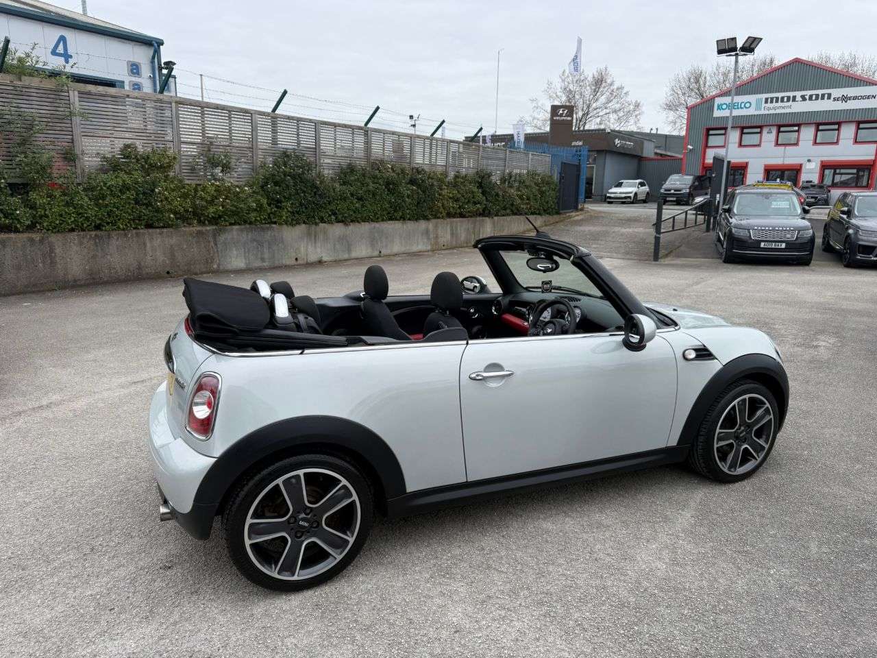 2013 MINI CONVERTIBLE 2013 MINI CONVERTIBLE
