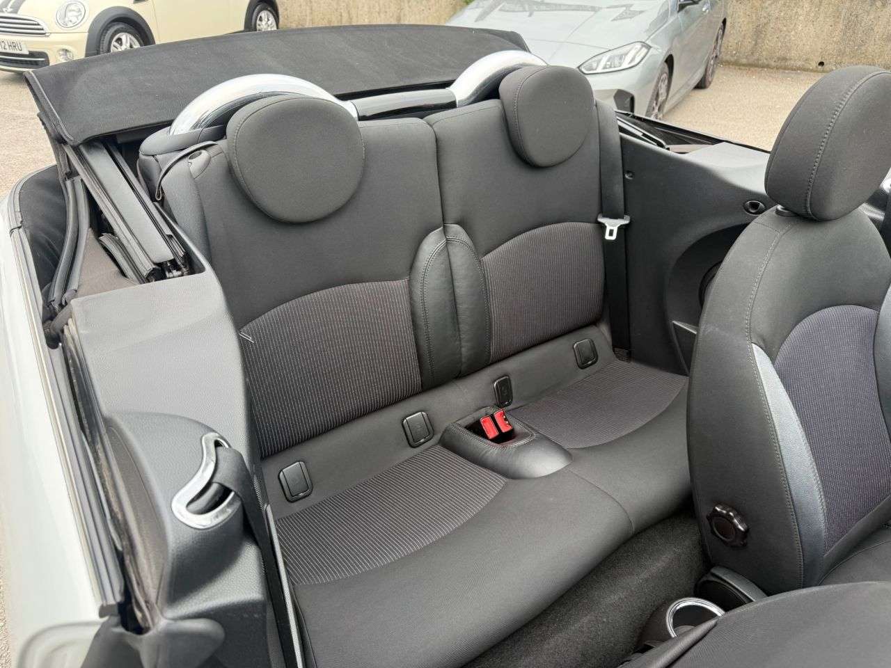 2013 MINI CONVERTIBLE 2013 MINI CONVERTIBLE