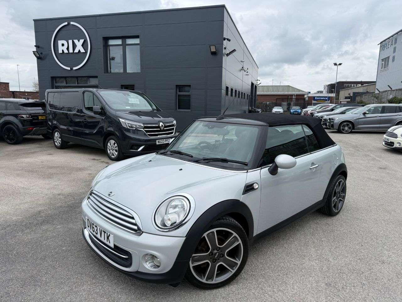 2013 MINI CONVERTIBLE 2013 MINI CONVERTIBLE