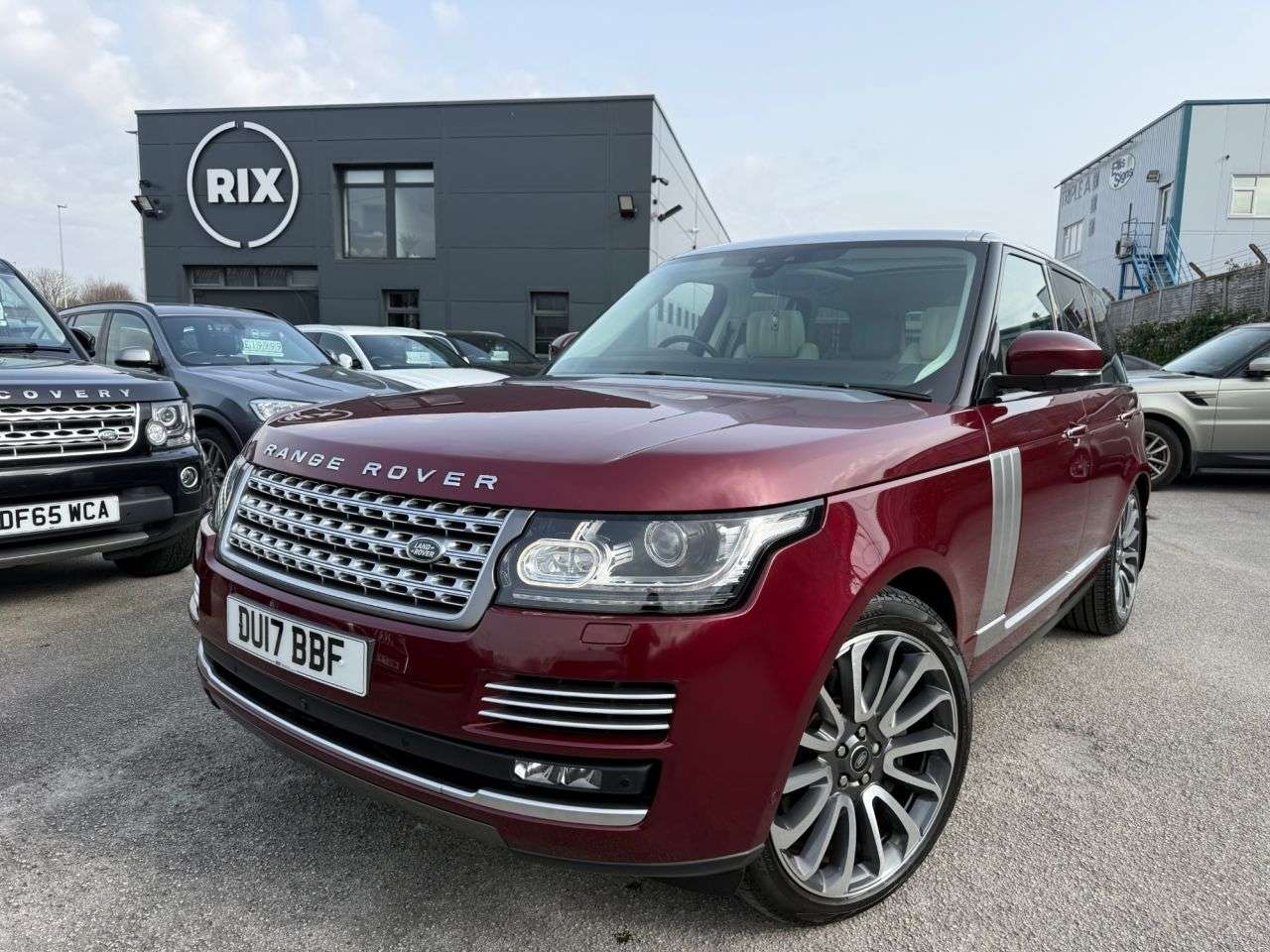 A 2017 LAND ROVER RANGE ROVER 4.4 SD V8 Autobiography SUV 5dr Diesel Auto 4WD Euro 6 (s/s) (339 ps)-2 For A 2017 LAND ROVER RANGE ROVER 4.4 SD V8 Autobiography SUV 5dr Diesel Auto 4WD Euro 6 (s/s) (339 ps)-2 For