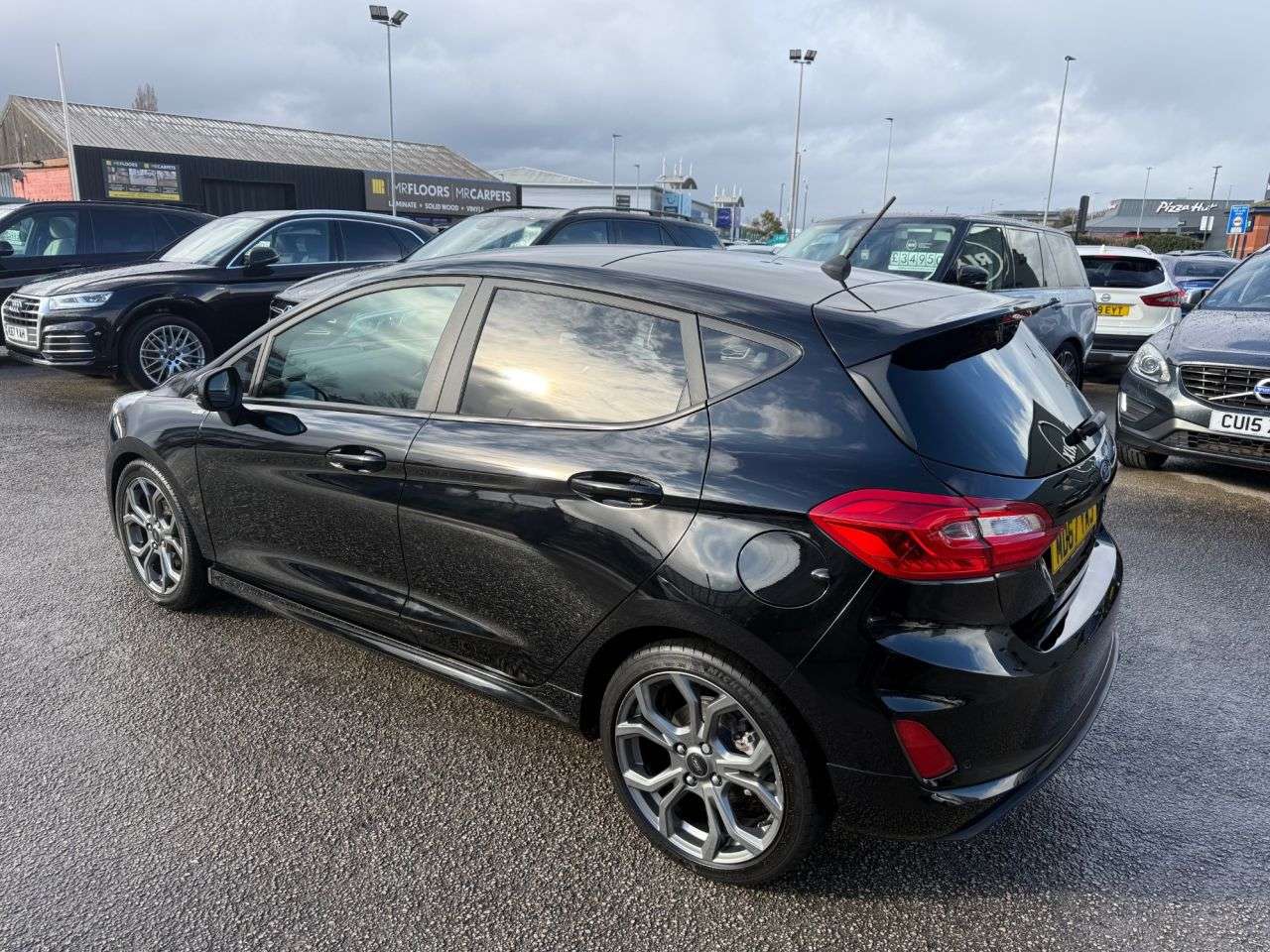 A 2017 FORD FIESTA 1.0T EcoBoost ST-Line X Hatchback 5dr Petrol Auto Euro 6 (s/s) (100 ps)-Fac A 2017 FORD FIESTA 1.0T EcoBoost ST-Line X Hatchback 5dr Petrol Auto Euro 6 (s/s) (100 ps)-Fac