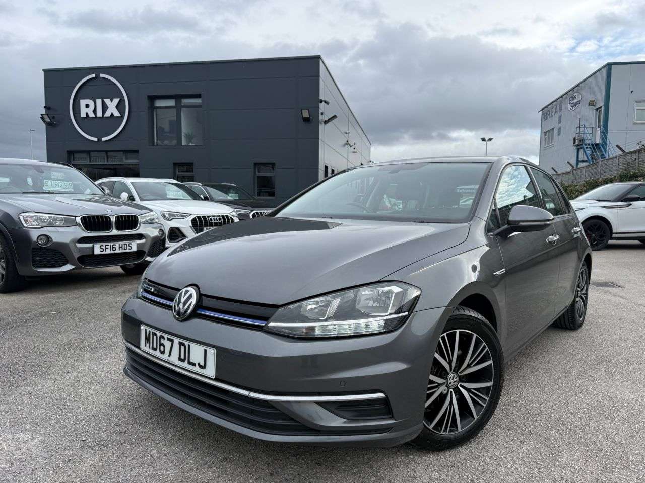 A 2018 VOLKSWAGEN GOLF 1.5 TSI EVO SE Nav Hatchback 5dr Petrol Manual Euro 6-2 OWNER CAR-REVERSE C A 2018 VOLKSWAGEN GOLF 1.5 TSI EVO SE Nav Hatchback 5dr Petrol Manual Euro 6-2 OWNER CAR-REVERSE C