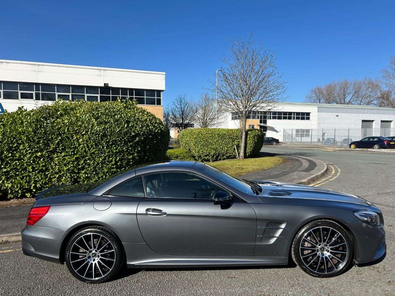 A 2019 MERCEDES-BENZ SL 3.0 SL400 V6 AMG Line Convertible 2dr Petrol G-Tronic+ Euro 6 (s/s) (367 ps A 2019 MERCEDES-BENZ SL 3.0 SL400 V6 AMG Line Convertible 2dr Petrol G-Tronic+ Euro 6 (s/s) (367 ps
