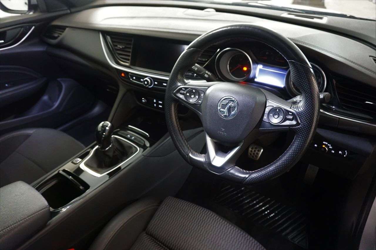 2017 VAUXHALL INSIGNIA 2017 VAUXHALL INSIGNIA