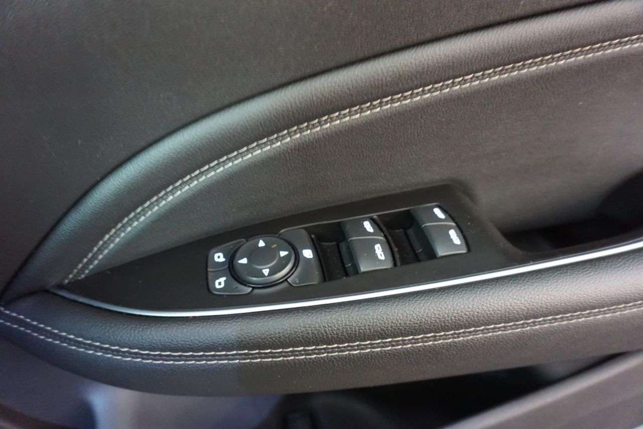 2017 VAUXHALL INSIGNIA 2017 VAUXHALL INSIGNIA