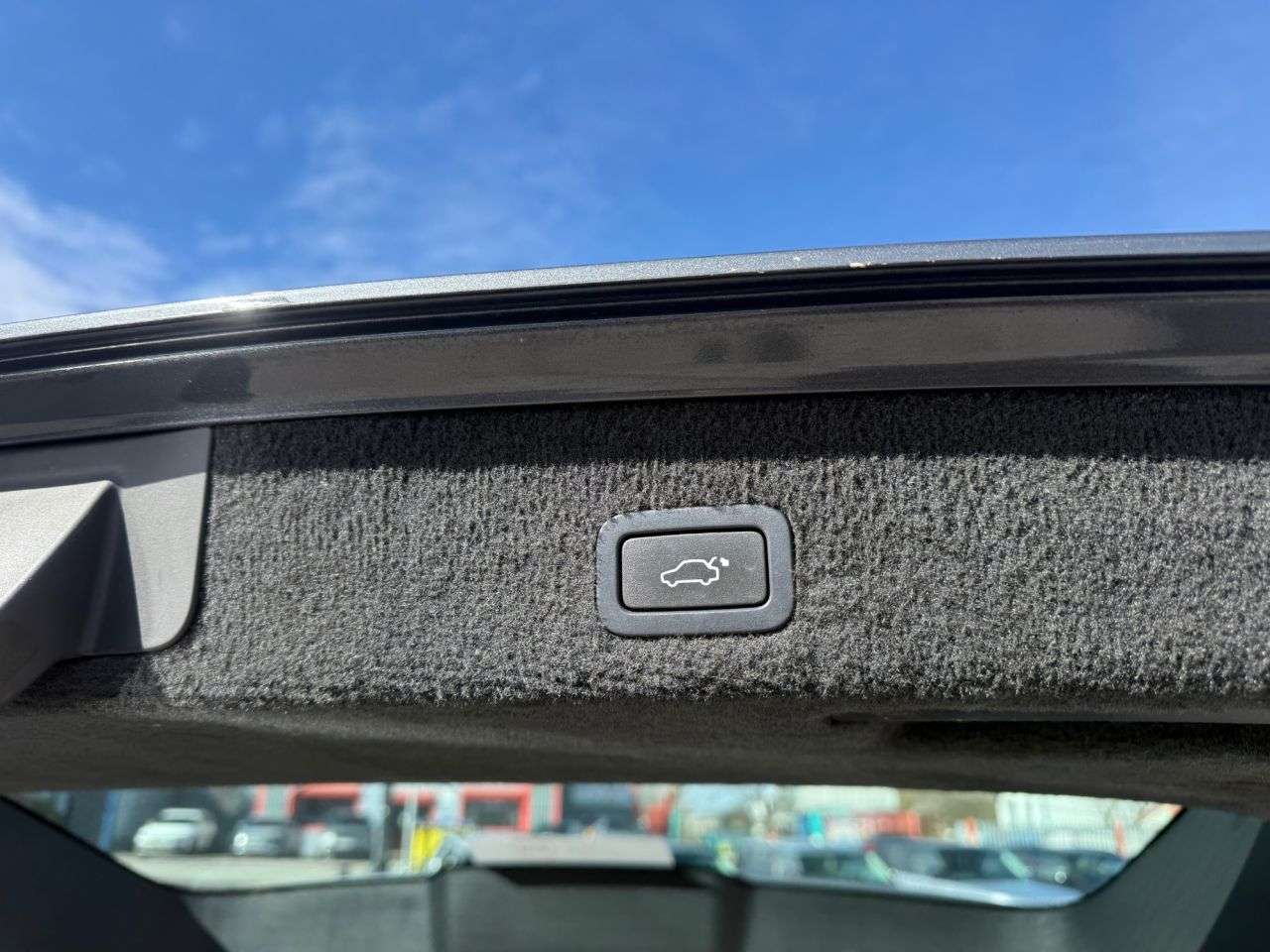 2009 VOLVO V70 2009 VOLVO V70