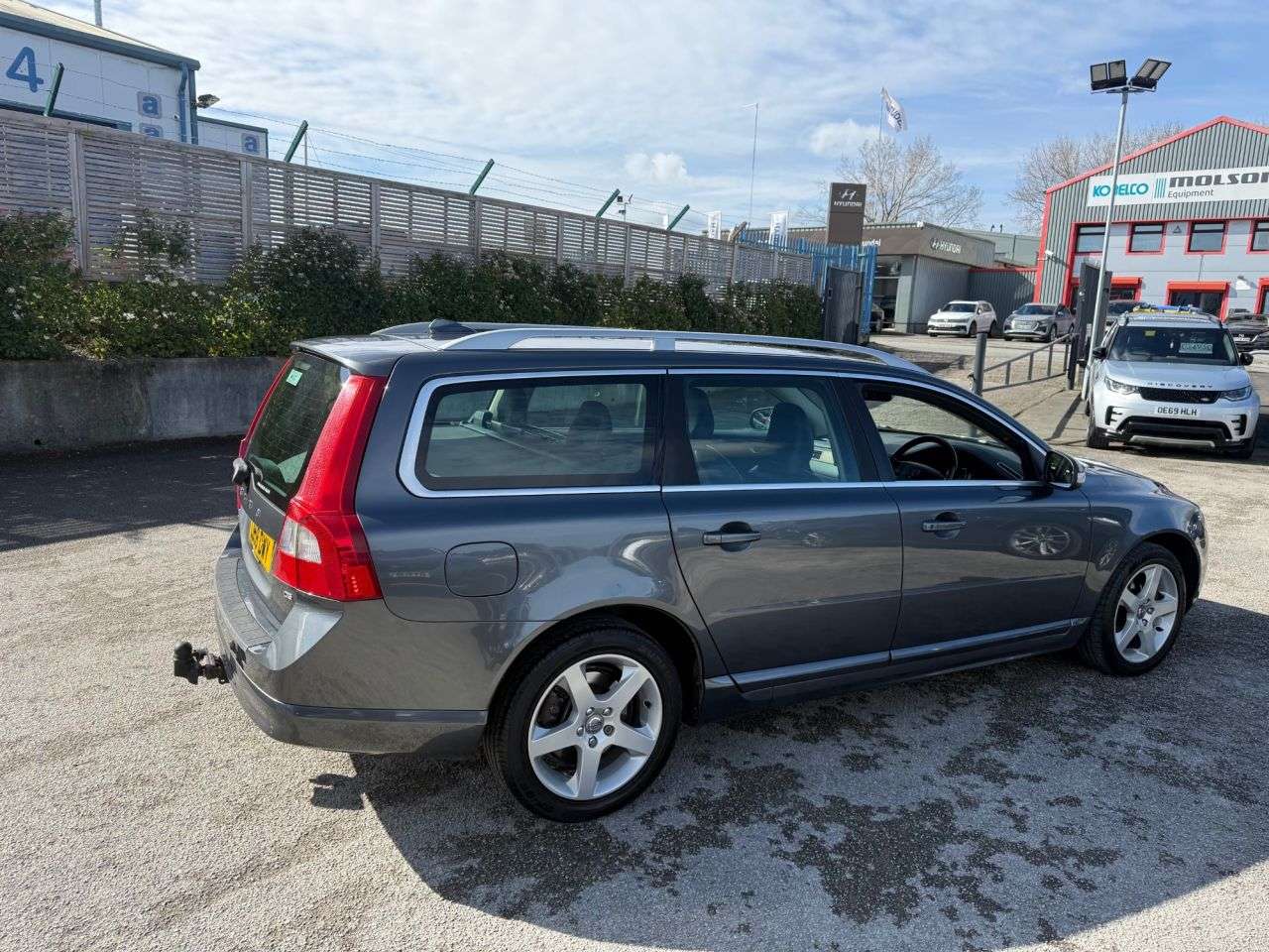 2009 VOLVO V70 2009 VOLVO V70