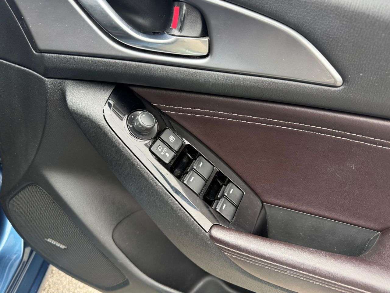 2017 MAZDA MAZDA3 2017 MAZDA MAZDA3