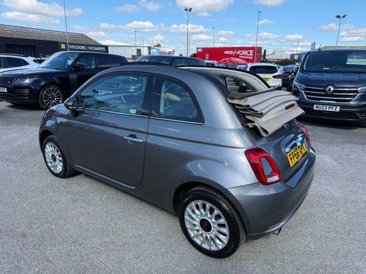 A 2016 FIAT 500C 1.2 ECO Lounge Convertible 2dr Petrol Manual Euro 6-2 OWNER CAR-BLUETOOTH-A A 2016 FIAT 500C 1.2 ECO Lounge Convertible 2dr Petrol Manual Euro 6-2 OWNER CAR-BLUETOOTH-A