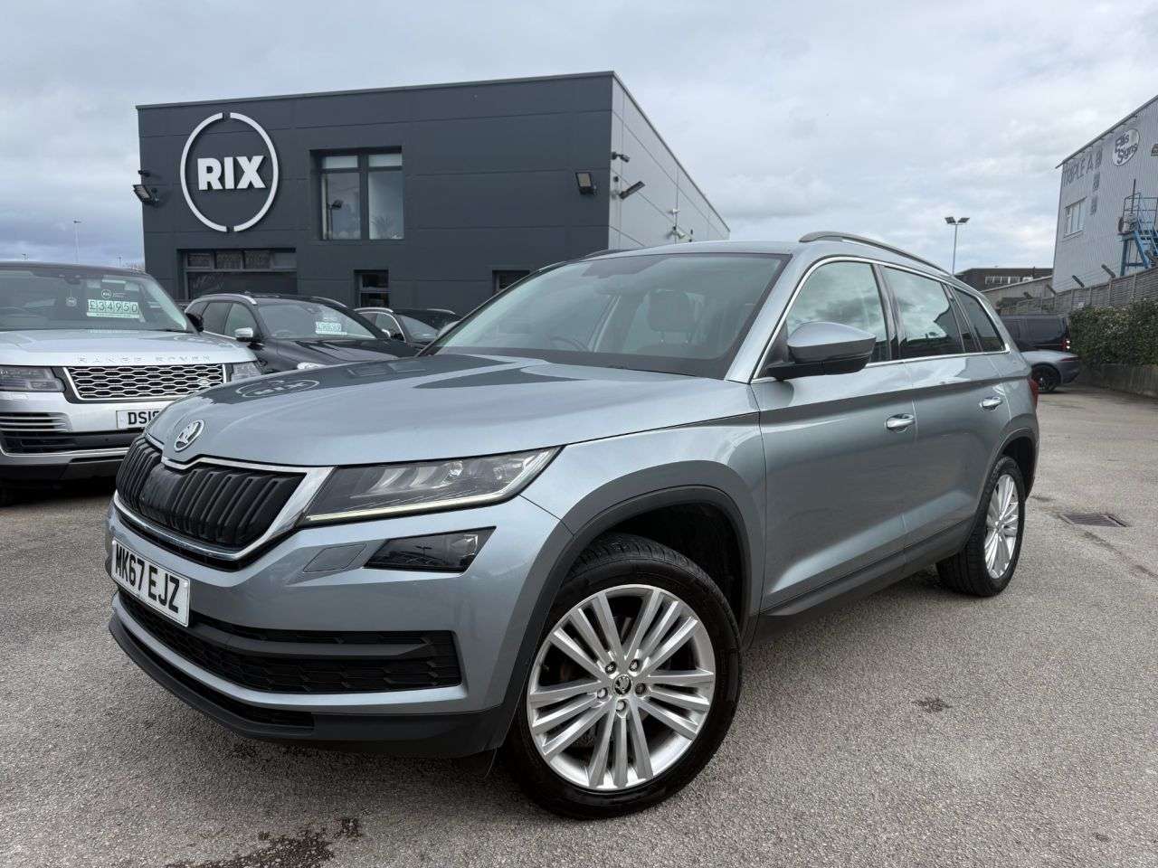 A 2017 SKODA KODIAQ 2.0 TDI SE L SUV 5dr Diesel DSG Euro 6-2 OWNER CAR-HALF LEATHER-HEATED SEAT A 2017 SKODA KODIAQ 2.0 TDI SE L SUV 5dr Diesel DSG Euro 6-2 OWNER CAR-HALF LEATHER-HEATED SEAT