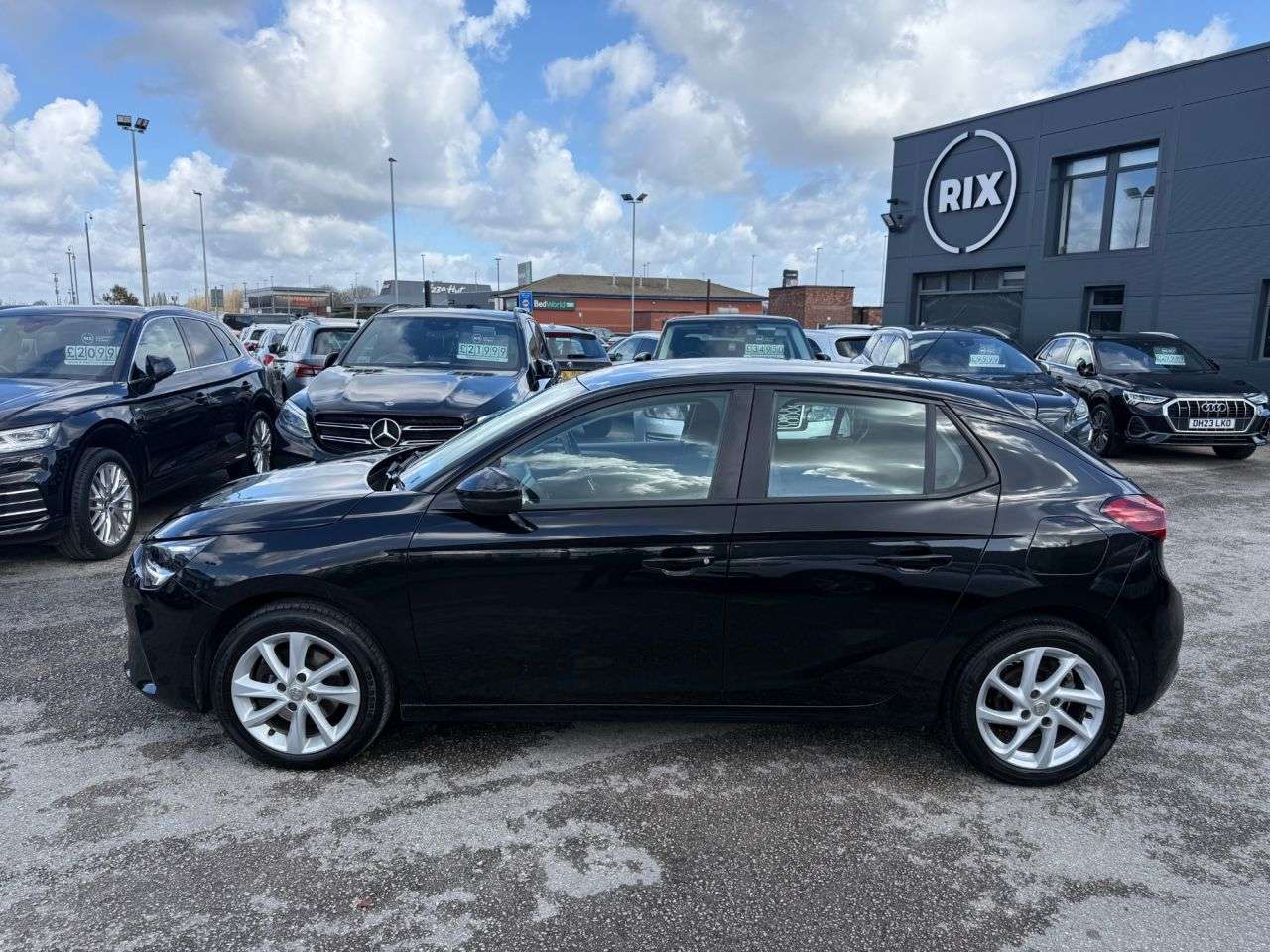 A 2020 VAUXHALL CORSA 1.2 Turbo SE Nav Premium Hatchback 5dr Petrol Auto Euro 6 (s/s) (100 ps) A 2020 VAUXHALL CORSA 1.2 Turbo SE Nav Premium Hatchback 5dr Petrol Auto Euro 6 (s/s) (100 ps)