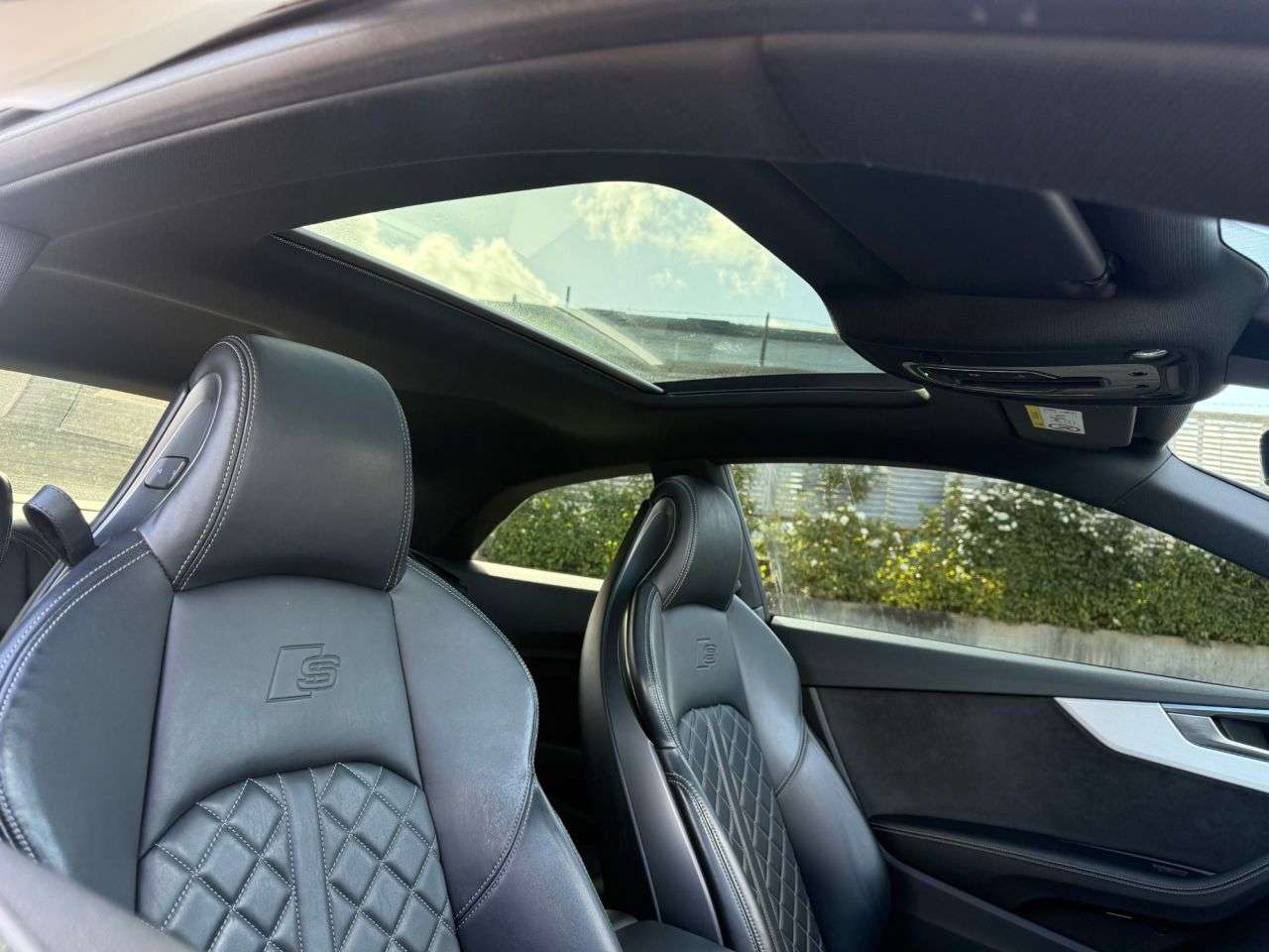 2017 AUDI S5 2017 AUDI S5