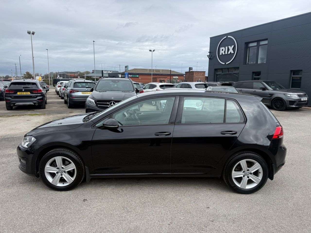 A 2016 VOLKSWAGEN GOLF 1.4 TSI BlueMotion Tech Match Hatchback 5dr Petrol DSG Euro 5 (s/s) (122 ps A 2016 VOLKSWAGEN GOLF 1.4 TSI BlueMotion Tech Match Hatchback 5dr Petrol DSG Euro 5 (s/s) (122 ps