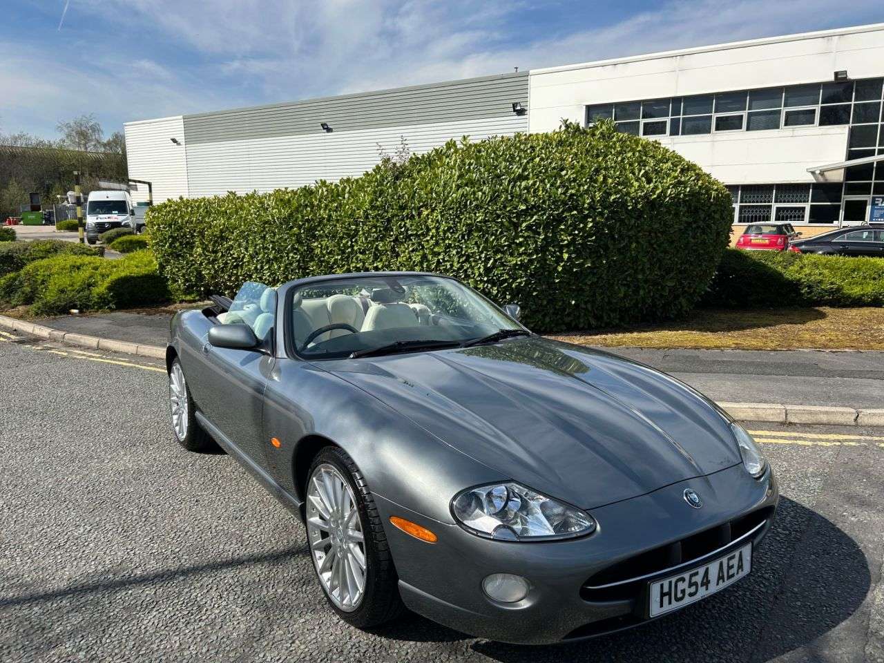 A 2004 JAGUAR XK8 4.2 Convertible 2dr Petrol Automatic (279 g/km, 300 bhp)-Fantastic Low Mile A 2004 JAGUAR XK8 4.2 Convertible 2dr Petrol Automatic (279 g/km, 300 bhp)-Fantastic Low Mile
