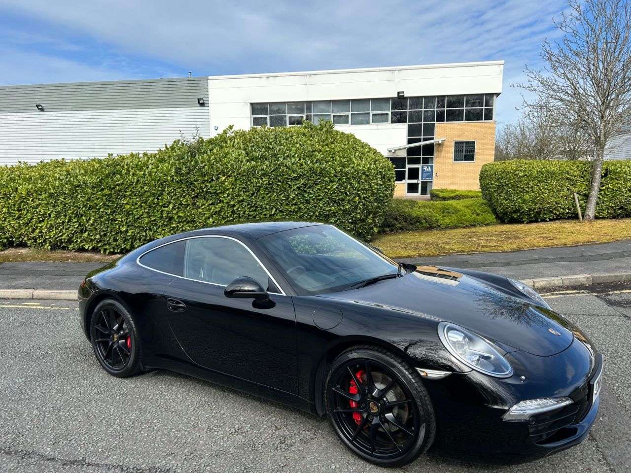 A 2013 PORSCHE 911 3.8 991 Carrera S Coupe 2dr Petrol PDK Euro 5 (s/s) (400 ps)-Factory Extras A 2013 PORSCHE 911 3.8 991 Carrera S Coupe 2dr Petrol PDK Euro 5 (s/s) (400 ps)-Factory Extras