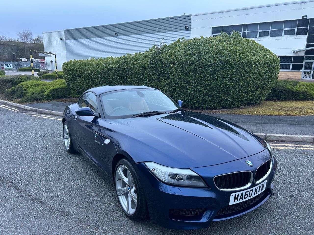 A 2010 BMW Z4 3.0 30i M Sport Convertible 2dr Petrol Manual sDrive Euro 5 (258 ps)-Factor A 2010 BMW Z4 3.0 30i M Sport Convertible 2dr Petrol Manual sDrive Euro 5 (258 ps)-Factor