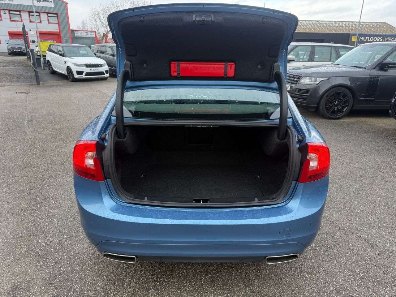2017 VOLVO S60 2017 VOLVO S60