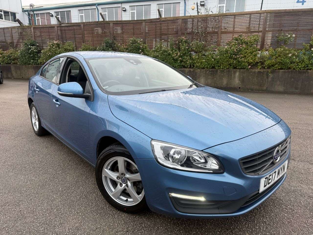 2017 VOLVO S60 2017 VOLVO S60