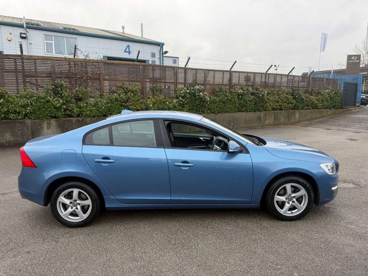 2017 VOLVO S60 2017 VOLVO S60