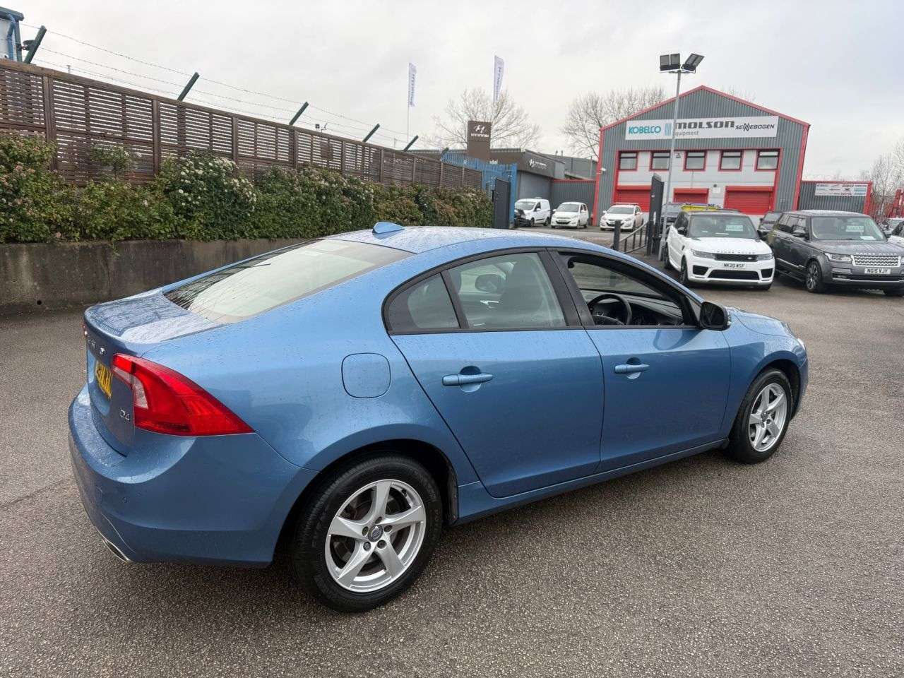 2017 VOLVO S60 2017 VOLVO S60