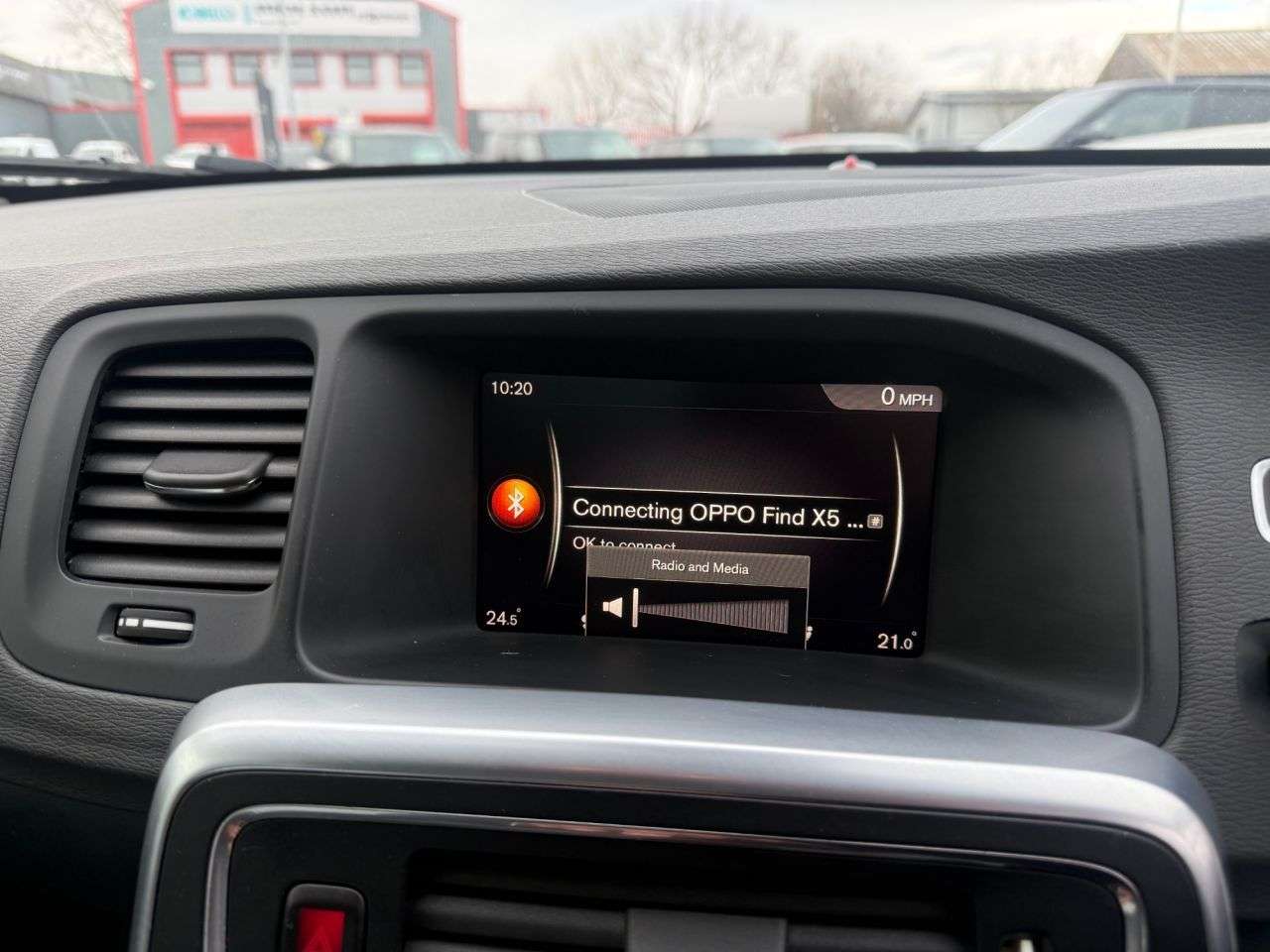 2017 VOLVO S60 2017 VOLVO S60