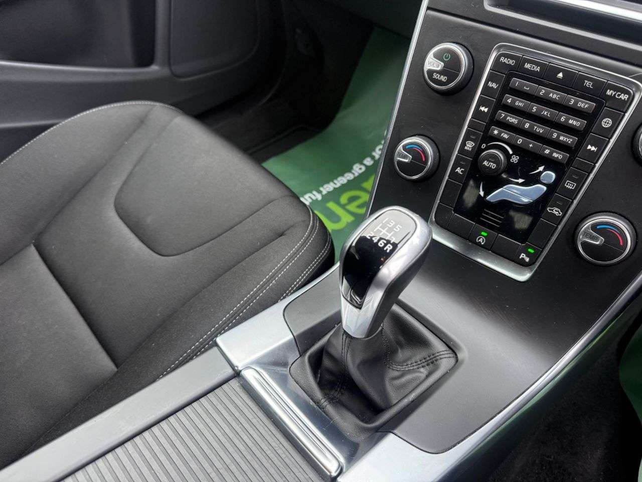 2017 VOLVO S60 2017 VOLVO S60