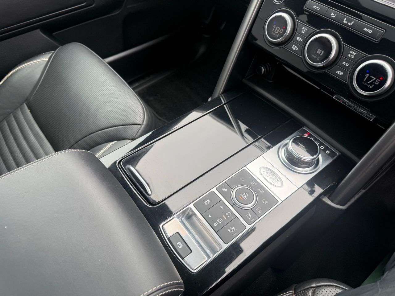 2019 LAND ROVER DISCOVERY 5 2019 LAND ROVER DISCOVERY 5