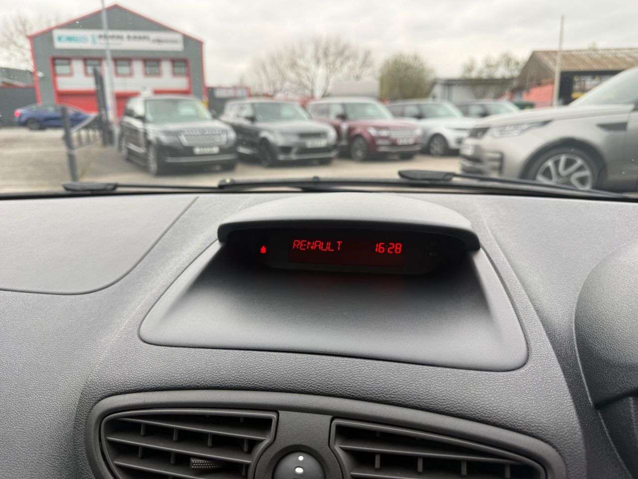 2009 RENAULT CLIO 2009 RENAULT CLIO