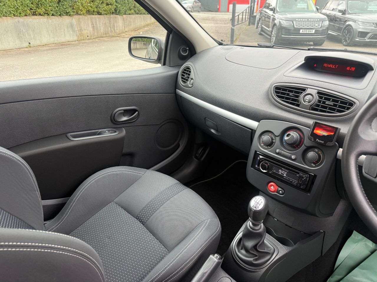 2009 RENAULT CLIO 2009 RENAULT CLIO