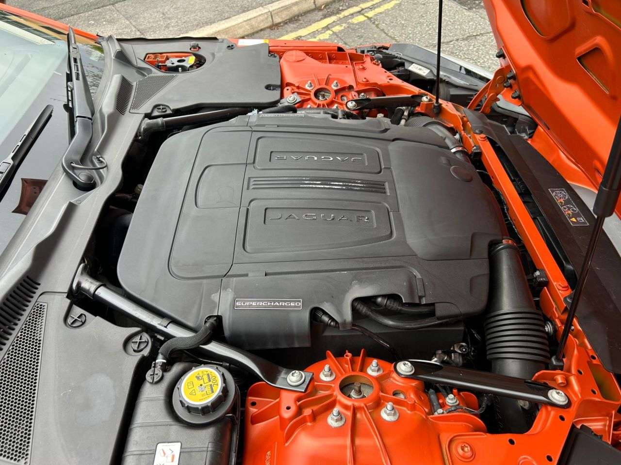 2016 JAGUAR F-TYPE 2016 JAGUAR F-TYPE