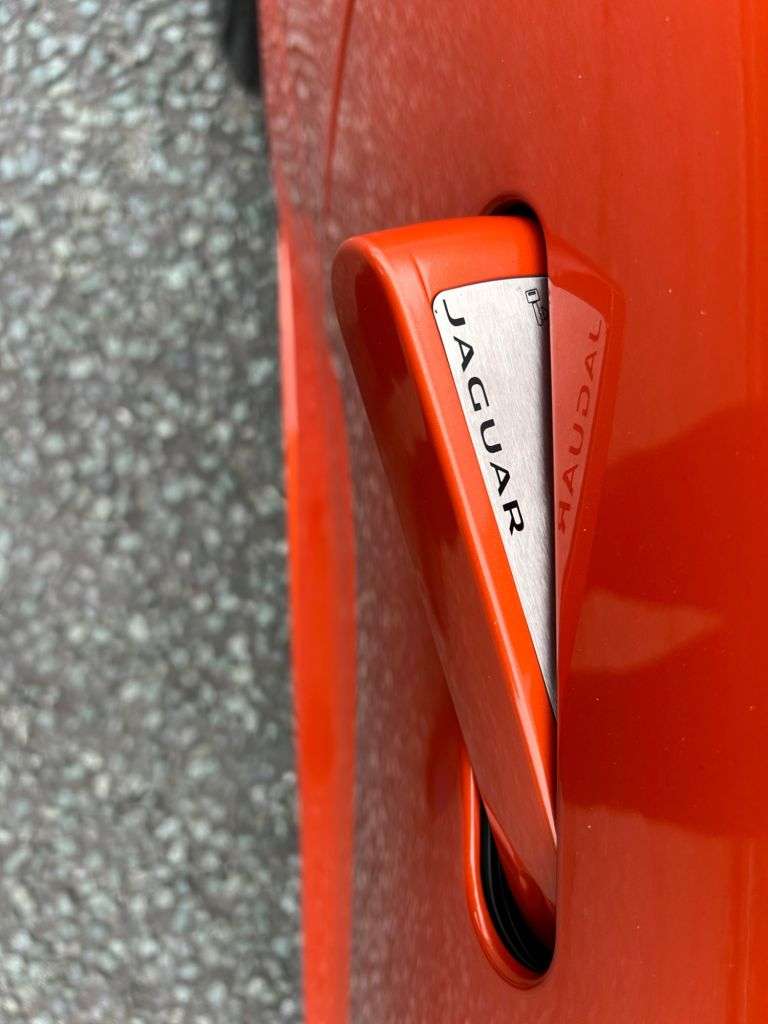 2016 JAGUAR F-TYPE 2016 JAGUAR F-TYPE