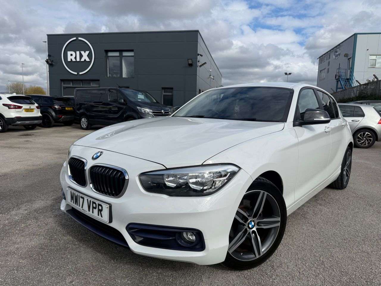 A 2017 BMW 1 SERIES 1.5 118i Sport Hatchback 5dr Petrol Manual Euro 6-2 OWNER CAR FINISHED IN A A 2017 BMW 1 SERIES 1.5 118i Sport Hatchback 5dr Petrol Manual Euro 6-2 OWNER CAR FINISHED IN A