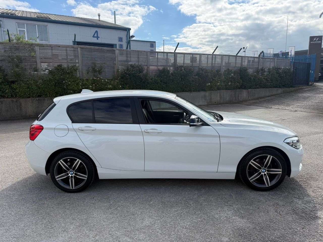 2017 BMW 1 SERIES 2017 BMW 1 SERIES