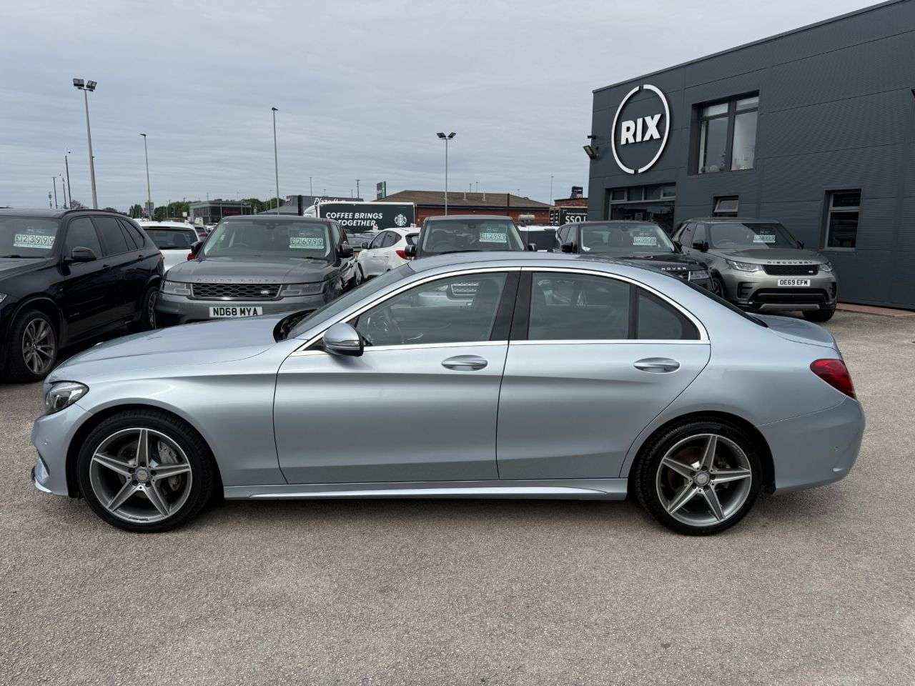 A 2018 MERCEDES-BENZ C CLASS 2.1 C220d AMG Line Saloon 4dr Diesel G-Tronic+ Euro 6-FINISHED IN DIAMOND S A 2018 MERCEDES-BENZ C CLASS 2.1 C220d AMG Line Saloon 4dr Diesel G-Tronic+ Euro 6-FINISHED IN DIAMOND S
