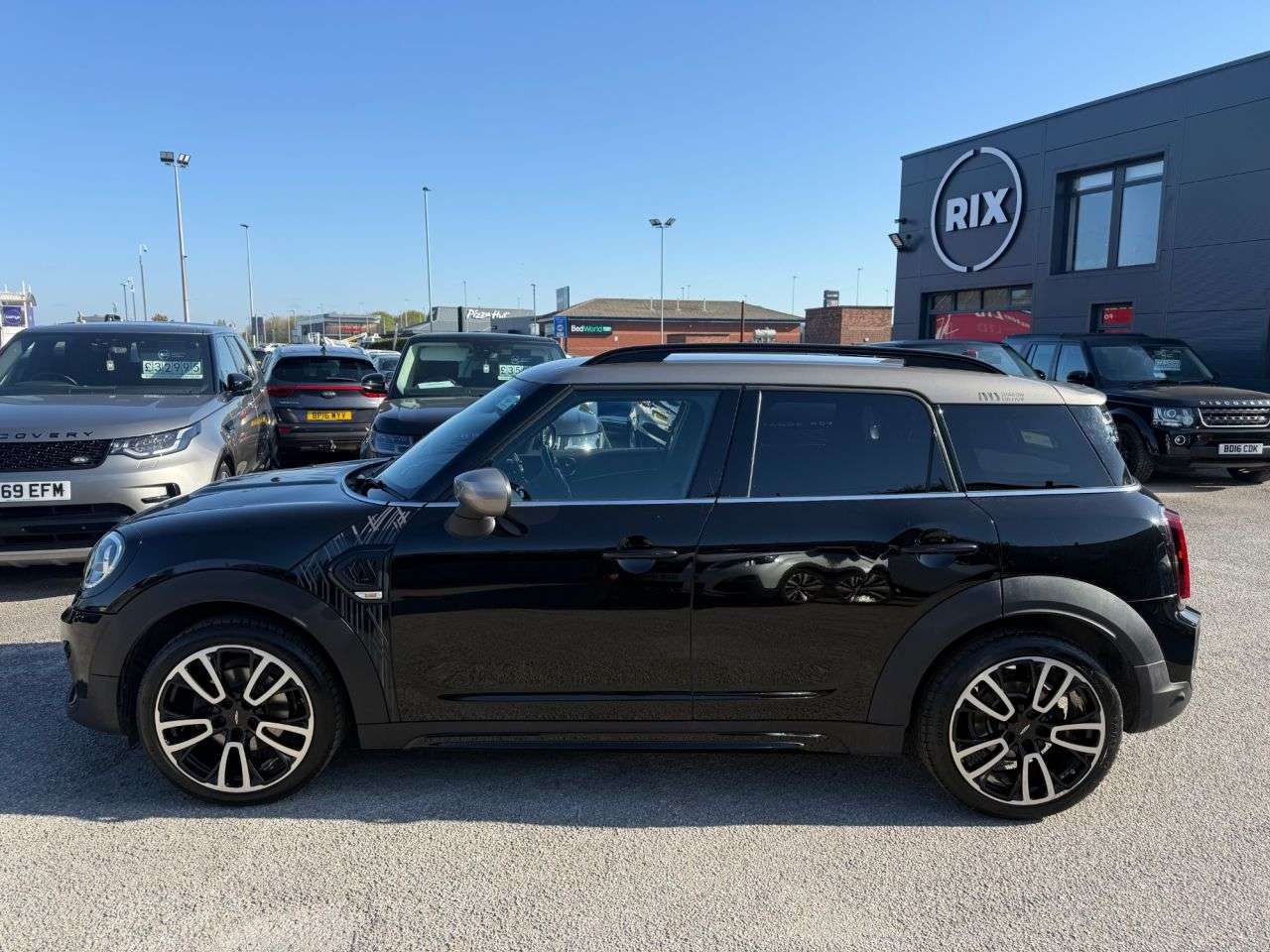 A 2022 MINI COUNTRYMAN 1.5 Cooper Shadow Edition SUV 5dr Petrol Steptronic Euro 6 (s/s) (136 ps)-F A 2022 MINI COUNTRYMAN 1.5 Cooper Shadow Edition SUV 5dr Petrol Steptronic Euro 6 (s/s) (136 ps)-F