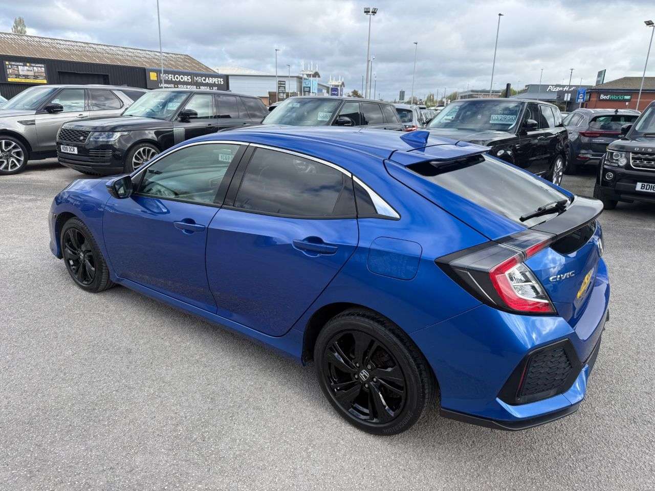 A 2018 HONDA CIVIC 1.0 VTEC Turbo SR Hatchback 5dr Petrol Manual Euro 6-2 FORMER KEEPERS FINIS A 2018 HONDA CIVIC 1.0 VTEC Turbo SR Hatchback 5dr Petrol Manual Euro 6-2 FORMER KEEPERS FINIS