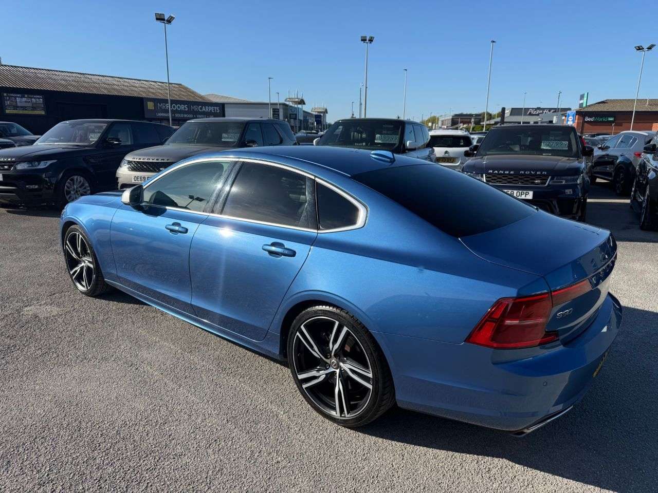 A 2018 VOLVO S90 2.0 D5 PowerPulse R-Design Pro Saloon 4dr Diesel Auto AWD Euro 6-2 FORMER K A 2018 VOLVO S90 2.0 D5 PowerPulse R-Design Pro Saloon 4dr Diesel Auto AWD Euro 6-2 FORMER K